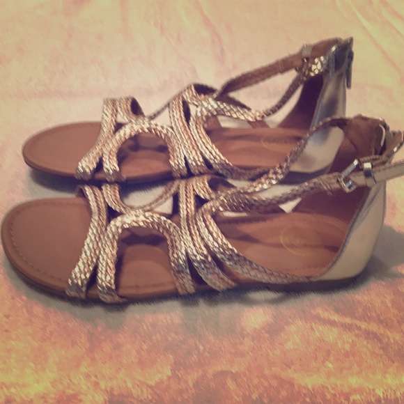 kohls gold sandals